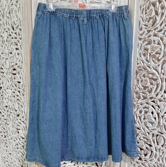LEVI'S Denim Midi Skirt - Picture 2 of 4
